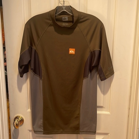 Quicksilver 🔥sale🔥⭐️ shirt - Picture 1 of 7